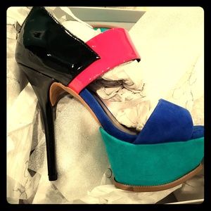 Jessica Simpson heels